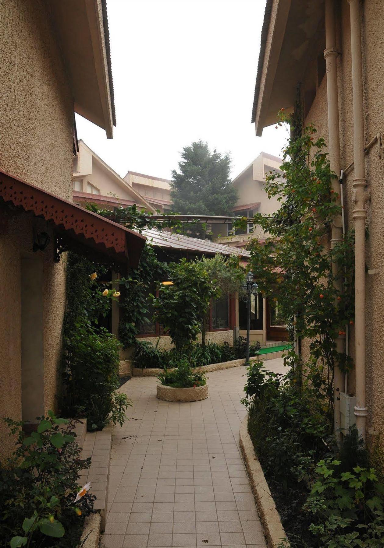 Club Mahindra Mussoorie Hotel Kültér fotó